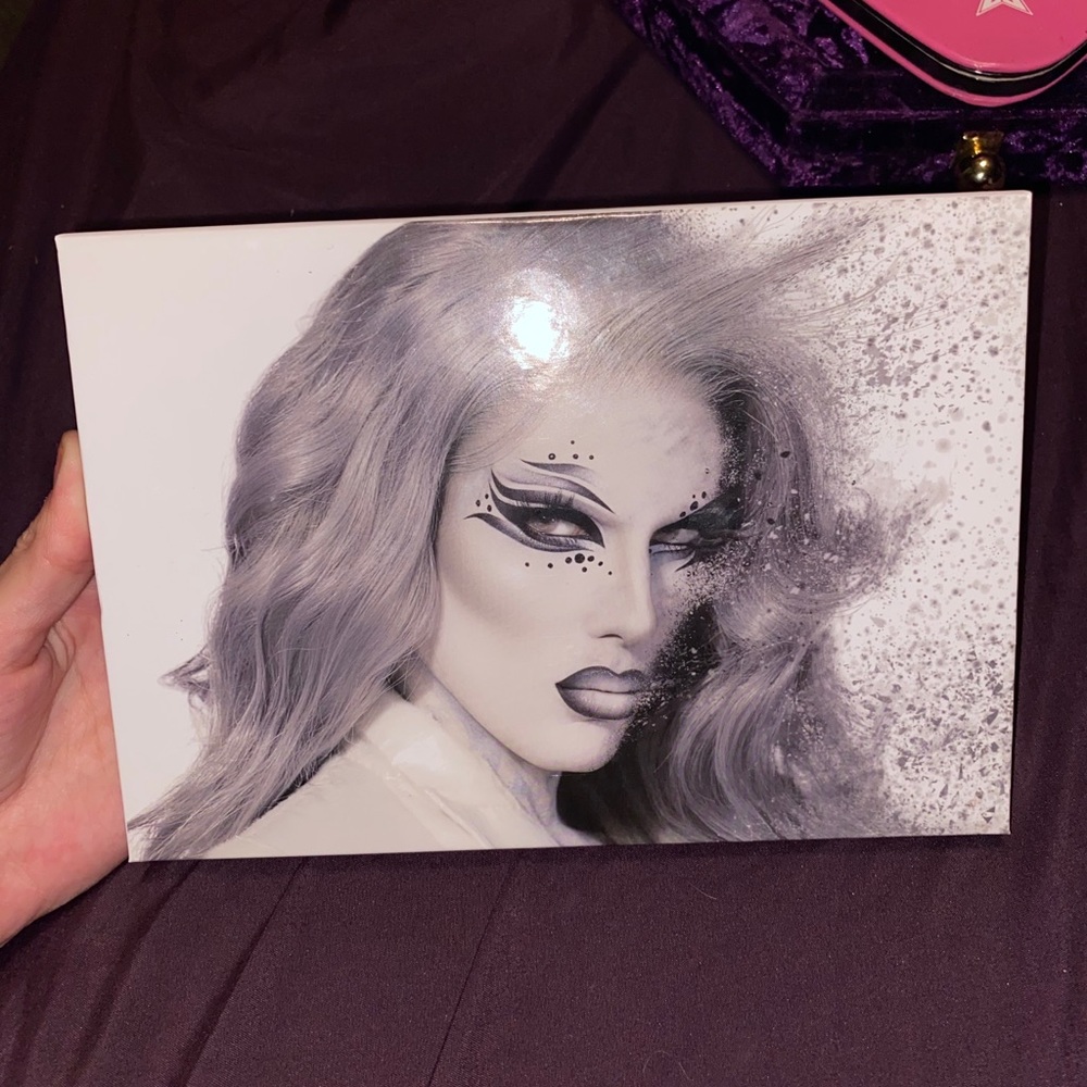 Cremated palette